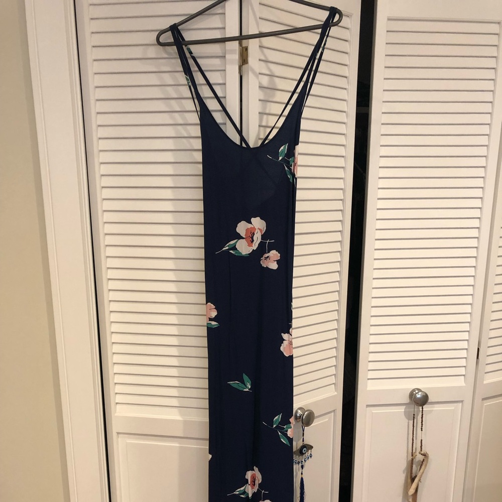 Almost Backless Gorgeous Reformation Dress!